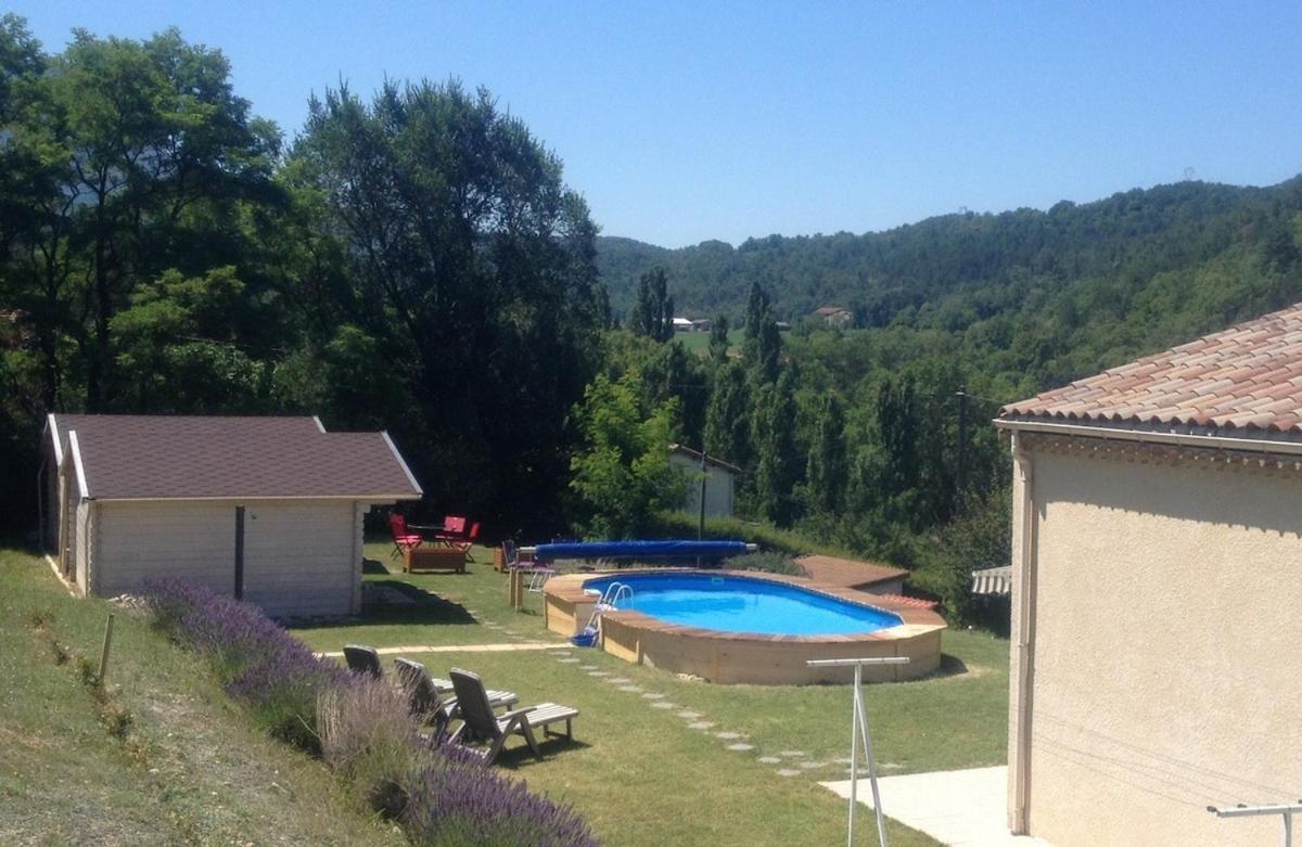 Maison De Vacances Avec Ses Petits Chalets Aouste-sur-Sye المظهر الخارجي الصورة